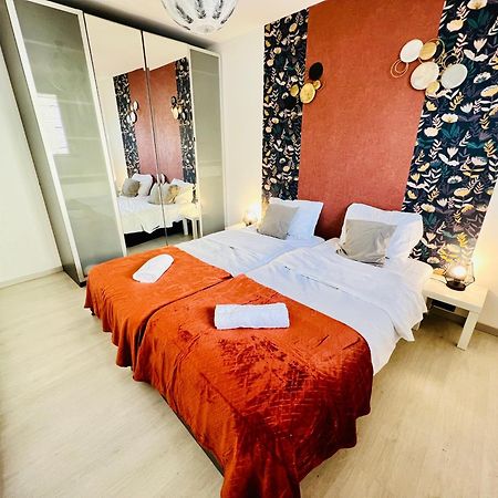 La Maisonnette Un Sejour A Part Longeville-les-Metz Luaran gambar