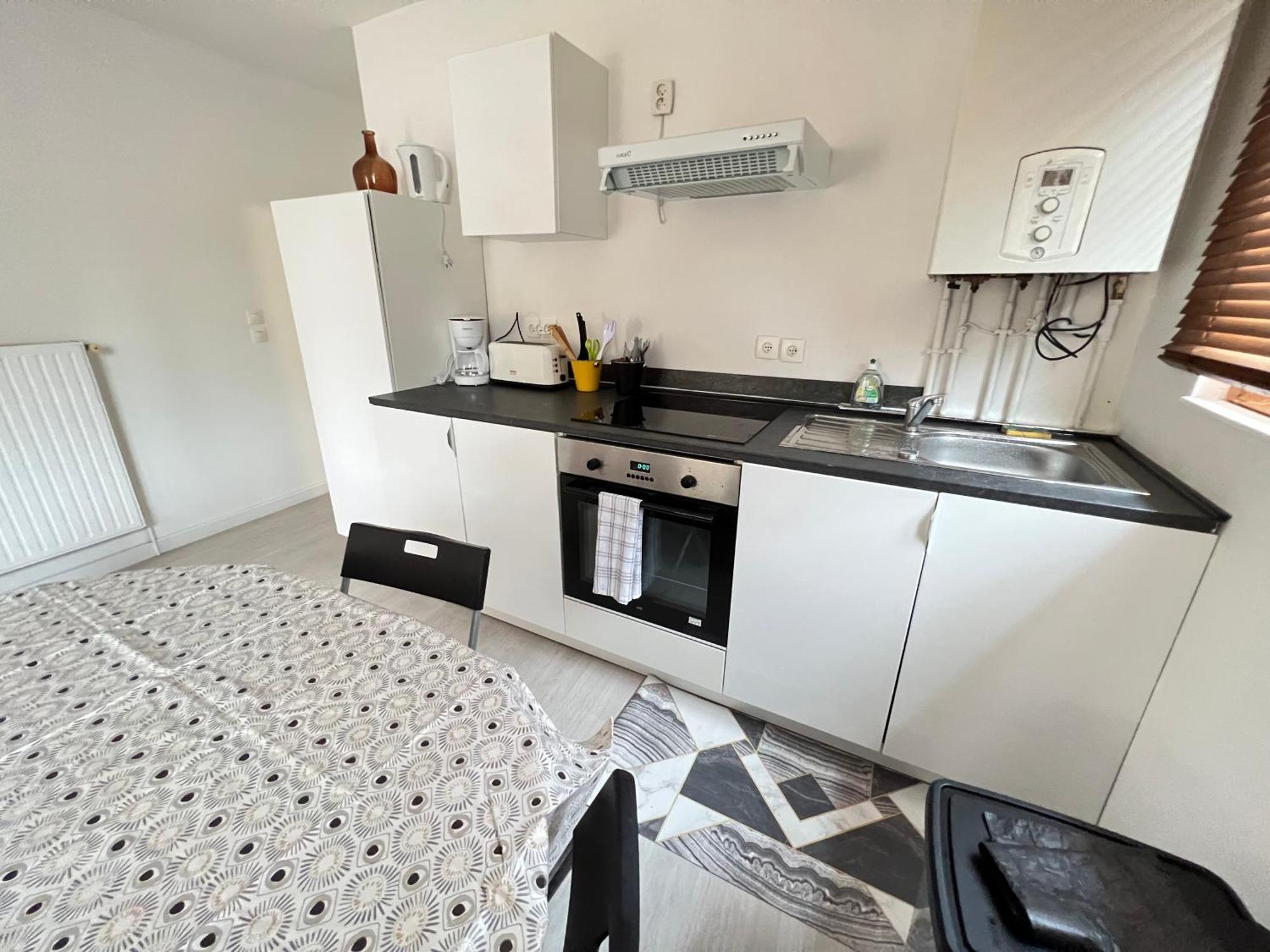 La Maisonnette Un Sejour A Part Longeville-les-Metz Luaran gambar