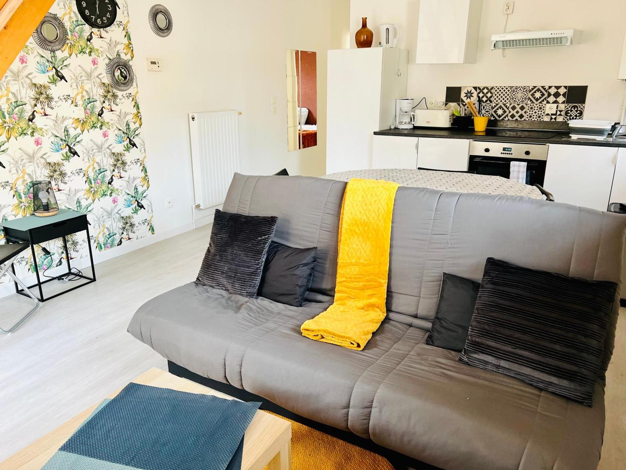 La Maisonnette Un Sejour A Part Longeville-les-Metz Luaran gambar