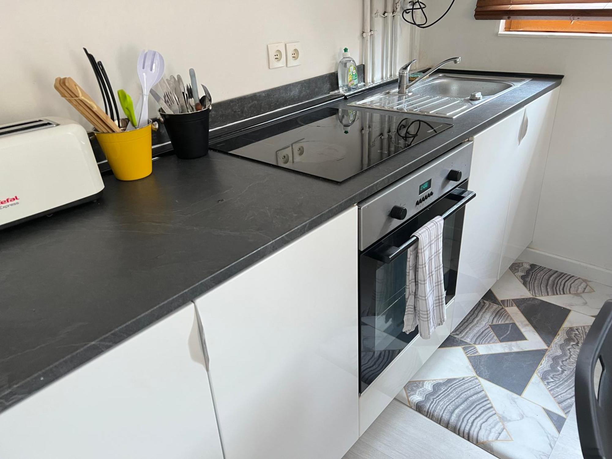 La Maisonnette Un Sejour A Part Longeville-les-Metz Luaran gambar
